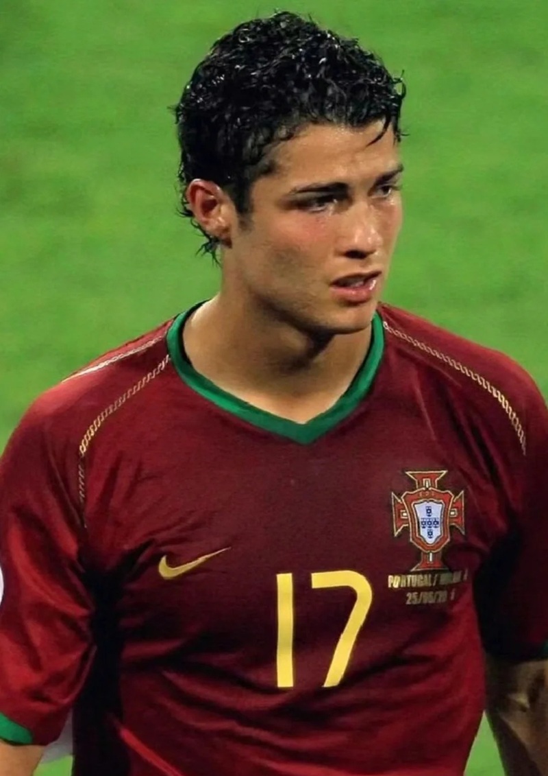 ảnh ronaldo khóc 40