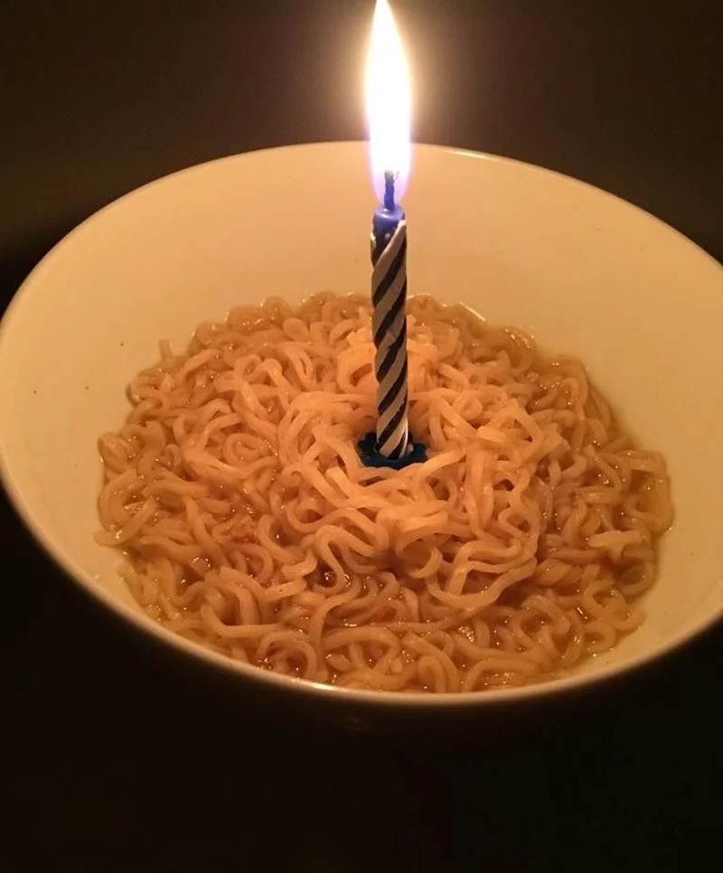 ảnh sinh nhật chế hài 9