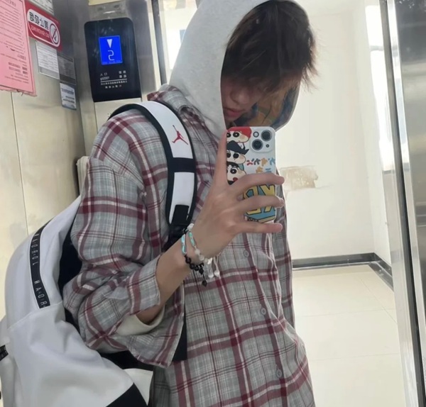 ảnh trai 2k12 che mặt 34