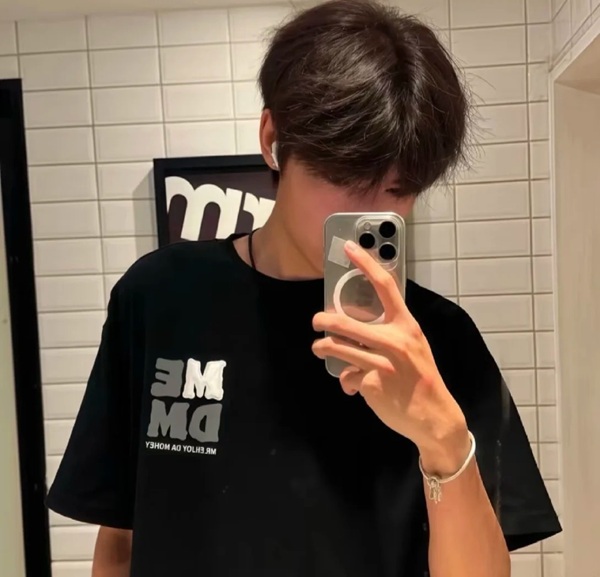 ảnh trai 2k12 che mặt 35