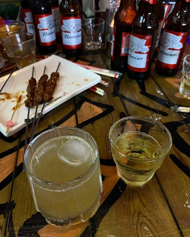 buồn ảnh bia rượu tự chụp 34