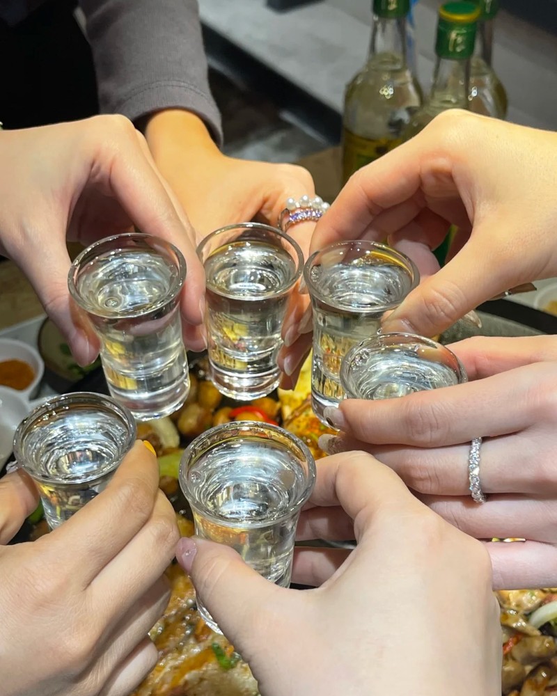 buồn ảnh bia rượu tự chụp 38