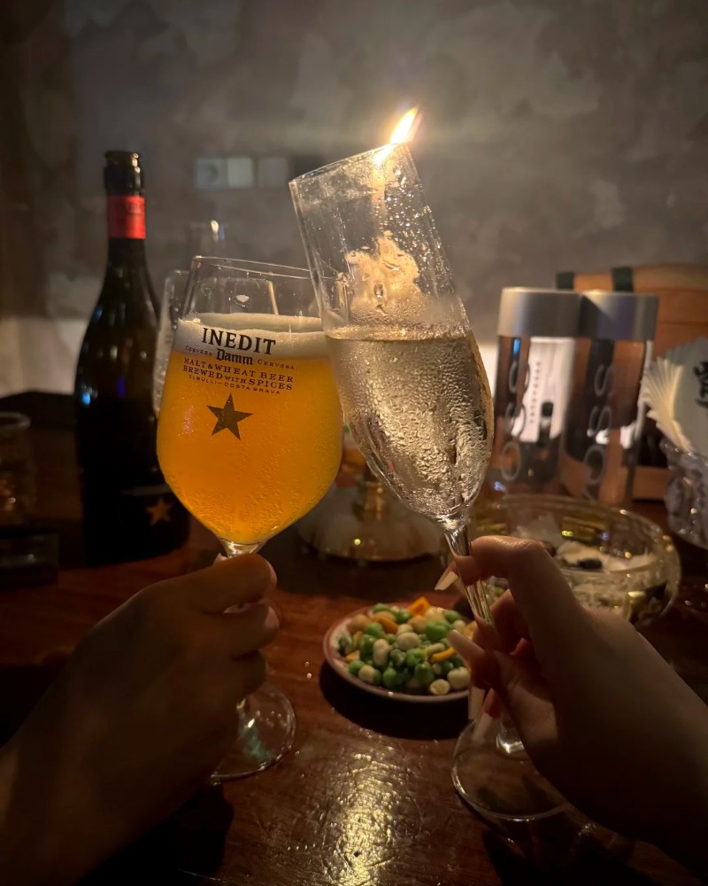 buồn ảnh bia rượu tự chụp 44