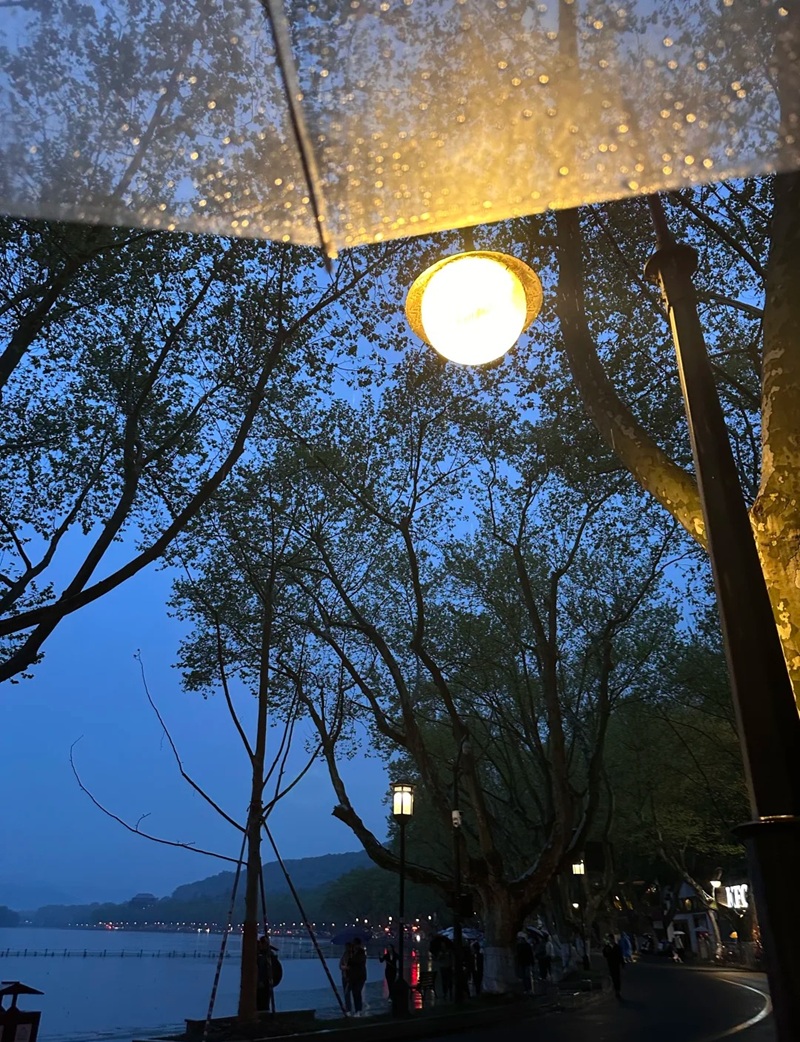 hình ảnh bầu trời đêm buồn 7