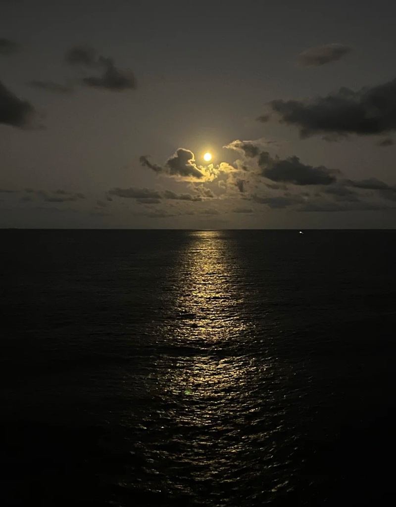 hình ảnh bầu trời đêm buồn 8