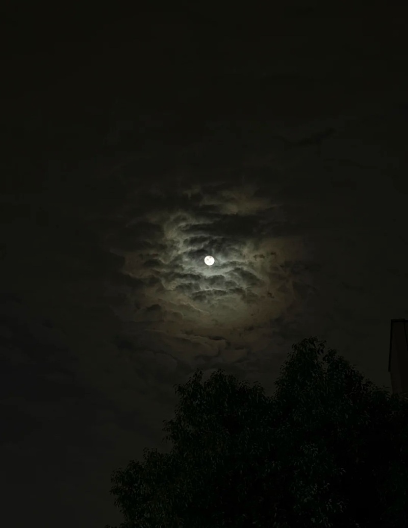 hình ảnh bầu trời đêm buồn 9