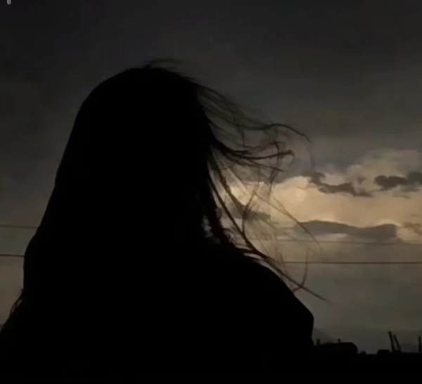 hình ảnh buồn mệt mỏi 2