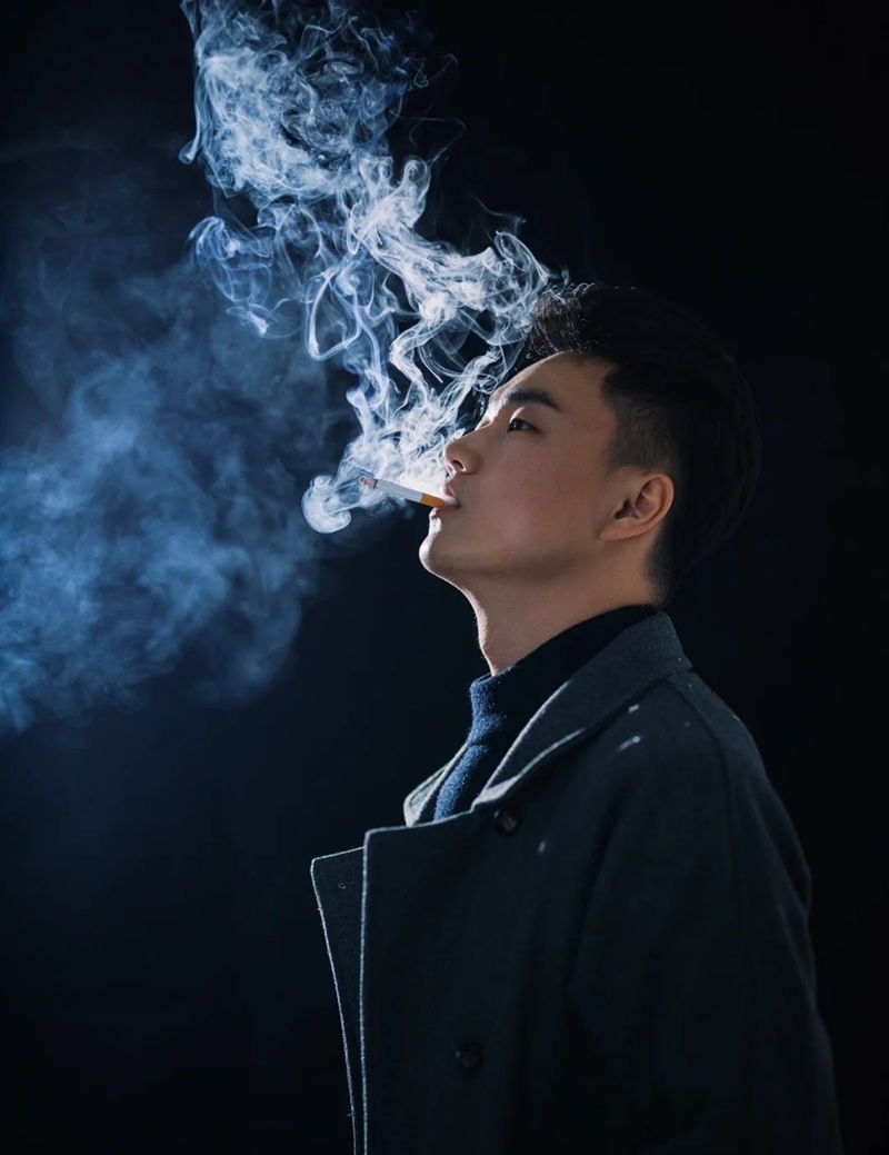 hình ảnh hút thuốc ngầu nam 36