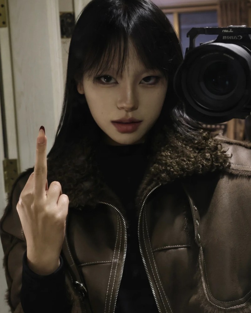 hình ảnh ngón tay giữa ngầu 17