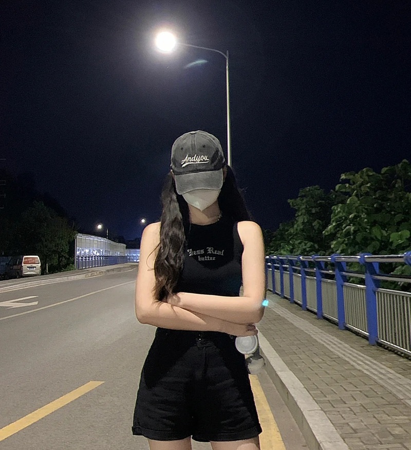 hình ảnh nữ che mặt ngầu 14