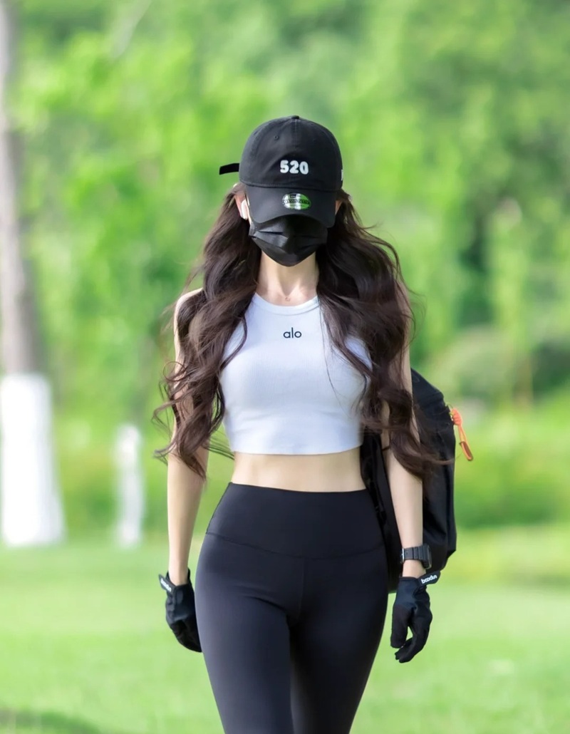 hình ảnh nữ che mặt ngầu 32