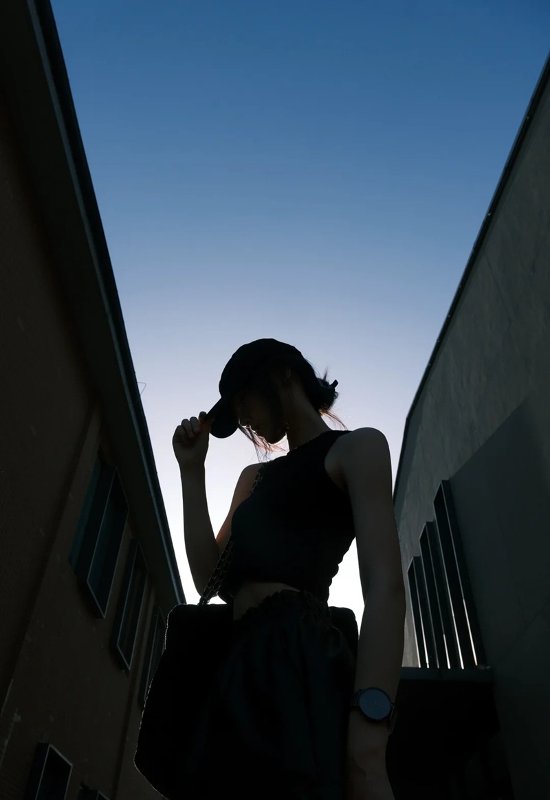 hình ảnh nữ che mặt ngầu 39