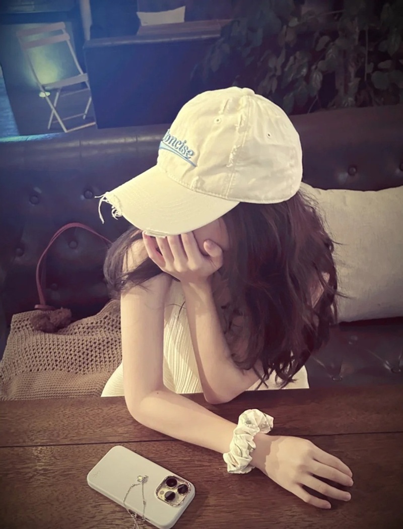 hình ảnh nữ che mặt ngầu 5