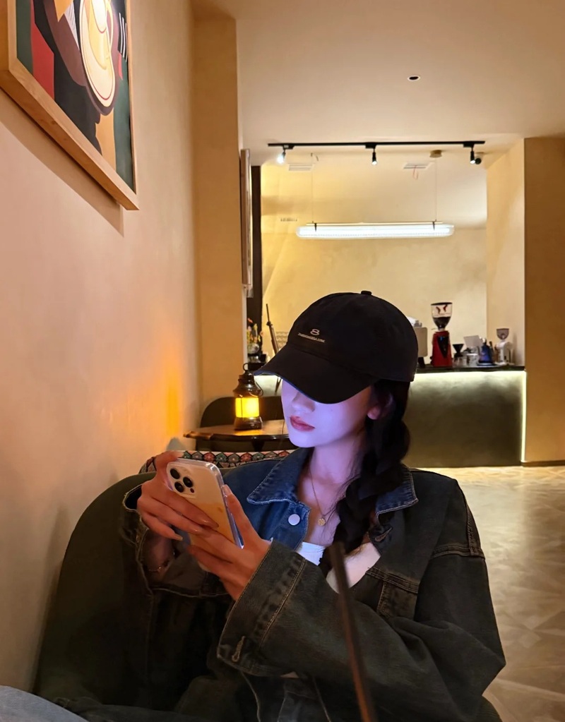 hình ảnh nữ che mặt ngầu 9