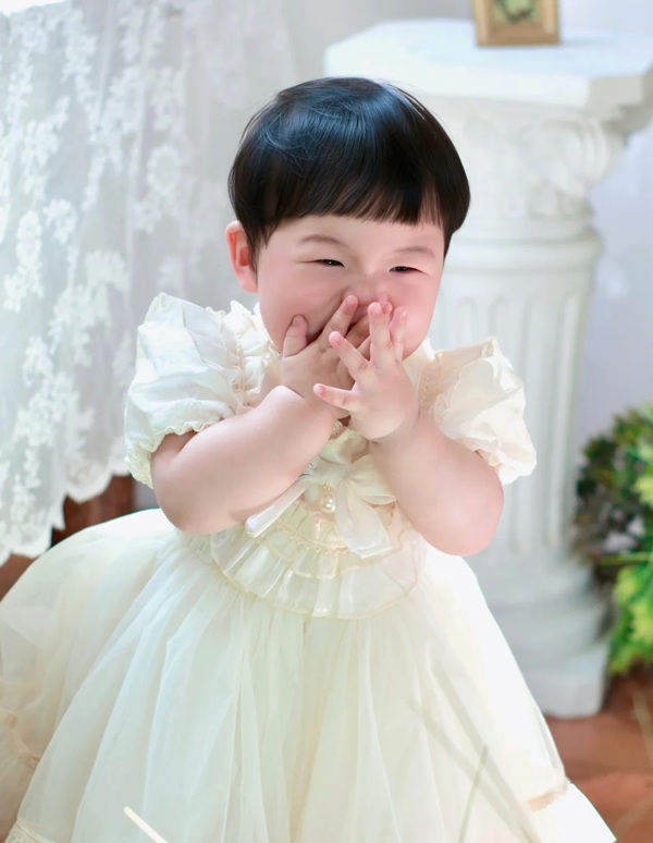 meme bịt miệng 3