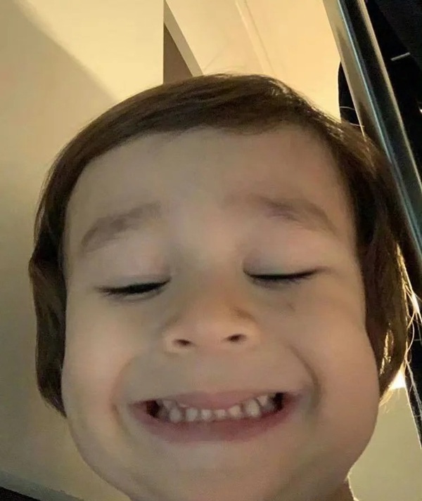 meme cười gượng 14