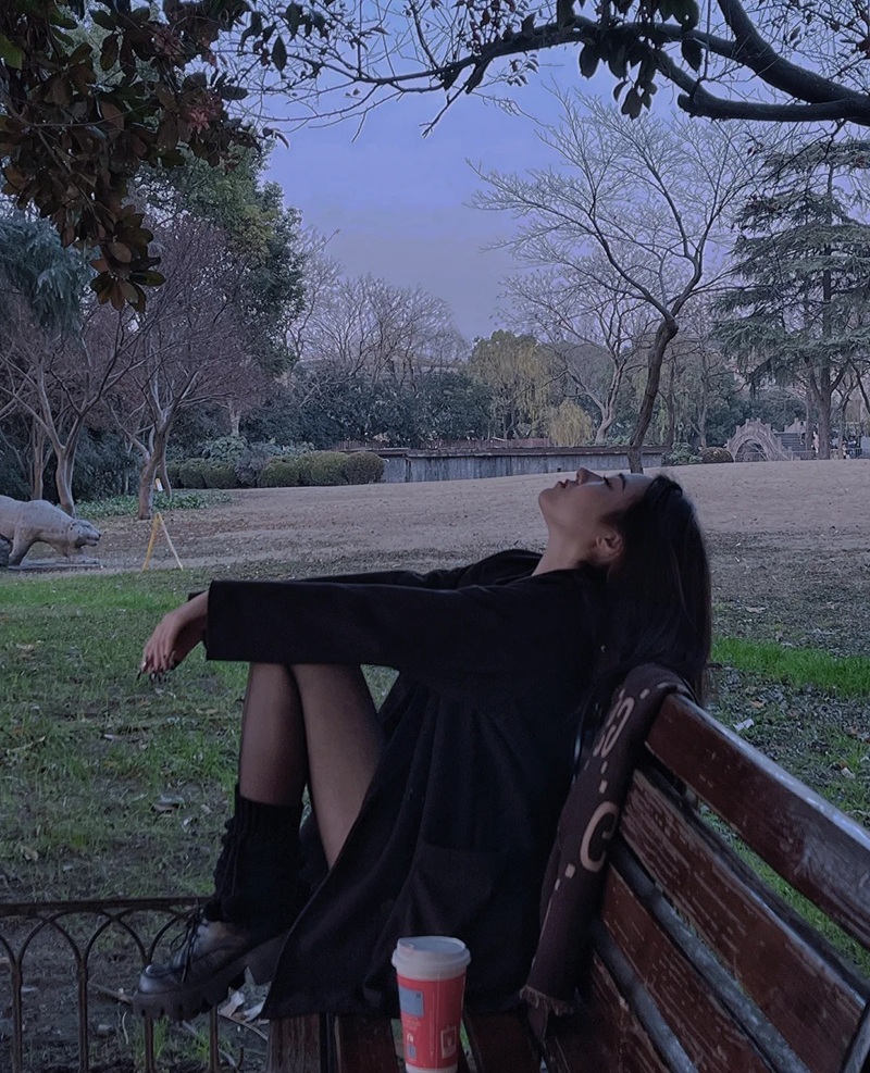 những hình ảnh chia tay buồn nhất 12