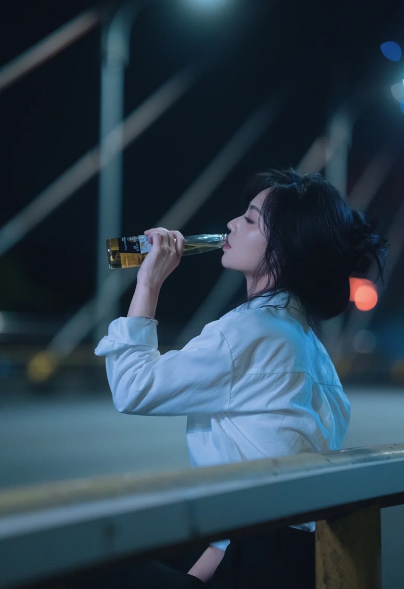 những hình ảnh chia tay buồn nhất 16