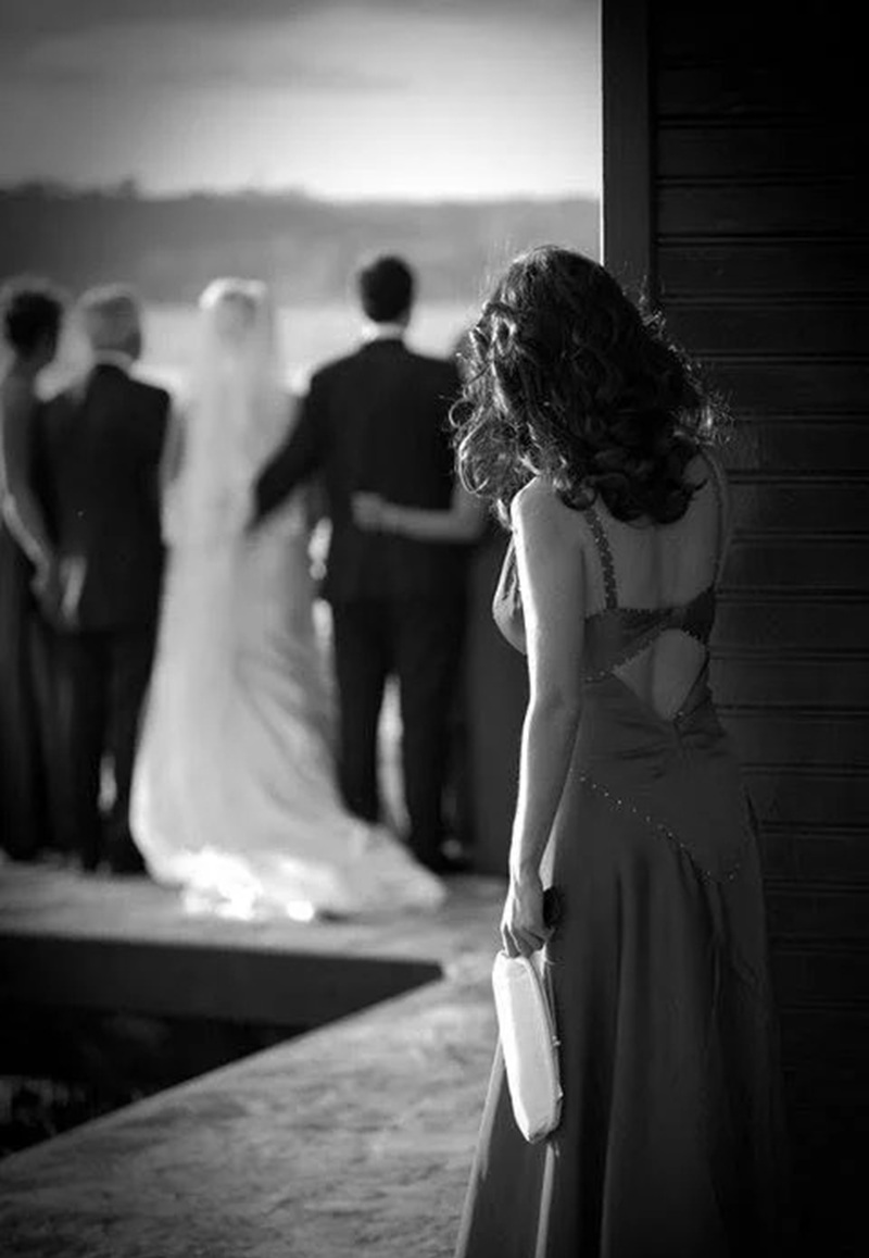 những hình ảnh chia tay buồn nhất 6