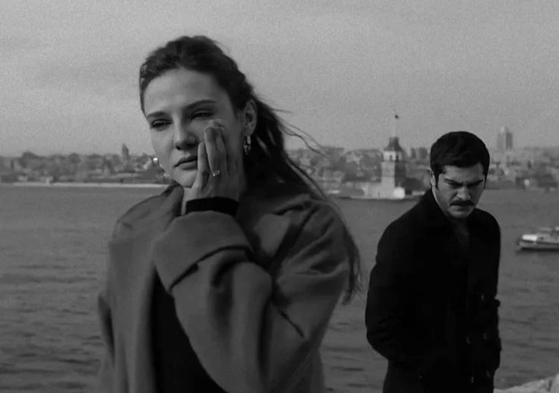 những hình ảnh chia tay buồn nhất 7