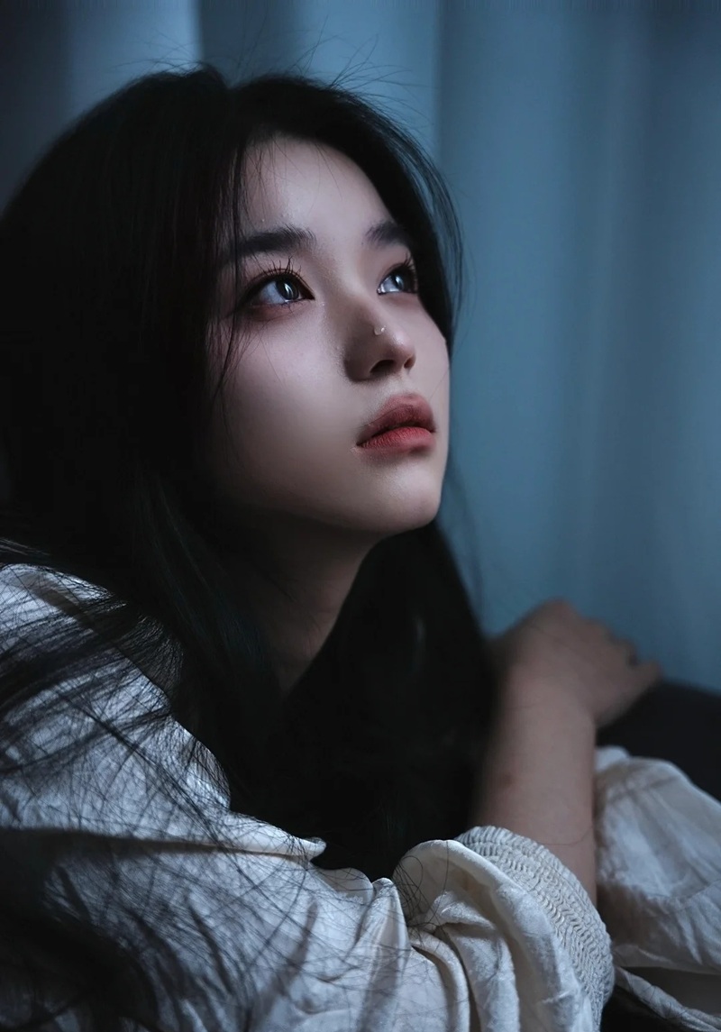 tải hình ảnh buồn khóc 24