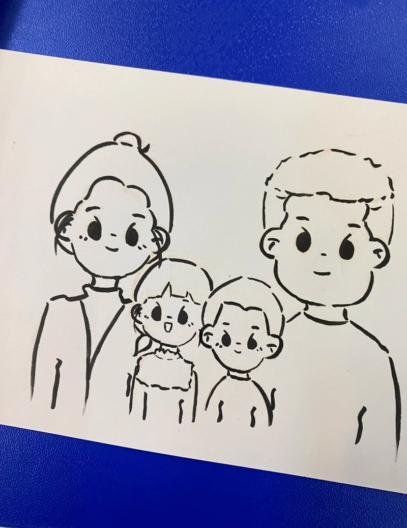 tranh vẽ gia đình 4 người đơn giản 34