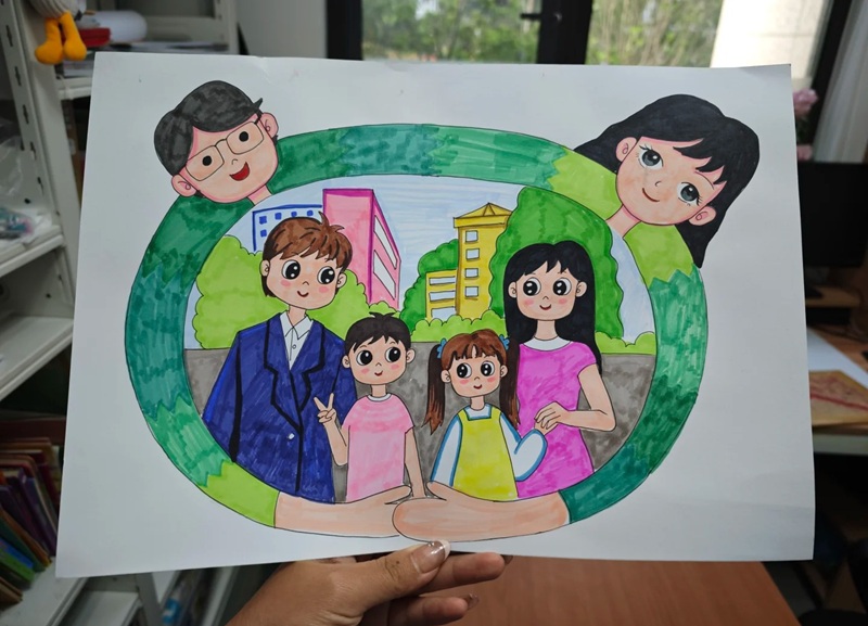 tranh vẽ gia đình 4 người đơn giản 36